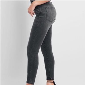 CAbi Black Wash Denim Skinny Jeans, Size 6
